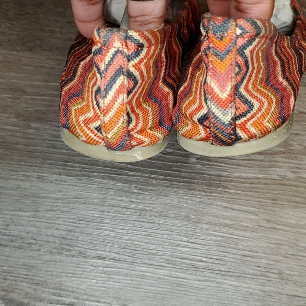 Mossimo Multi-Color Strip Flats - Picture 6 of 10